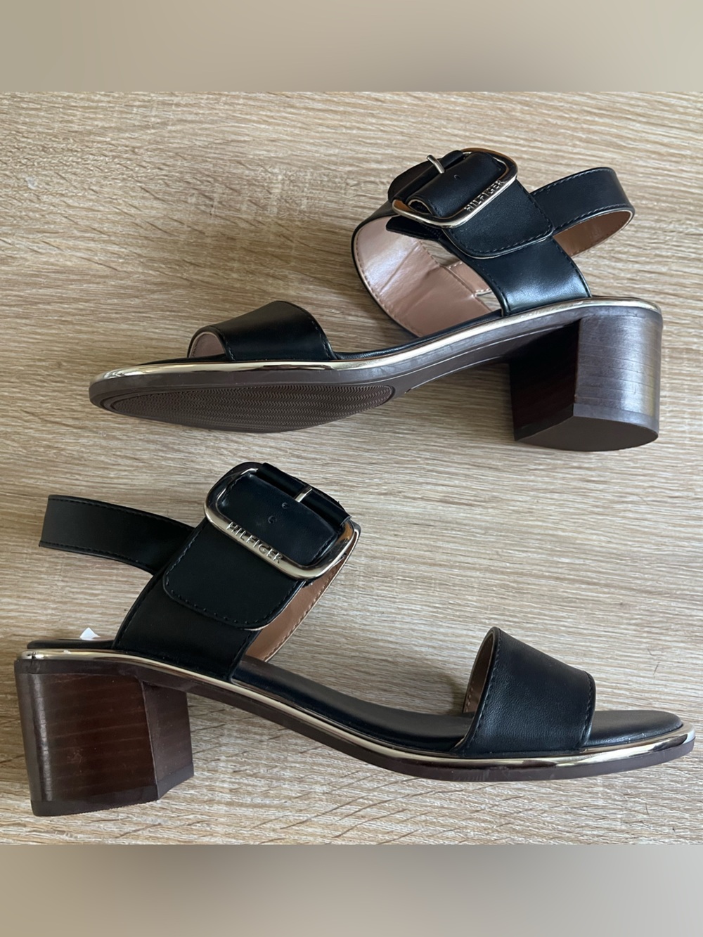 NWT Tommy Hilfiger Black Block Heel Sandals - gold border and  Buckle